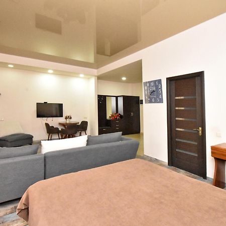 Yars Apartments Erévan Extérieur photo