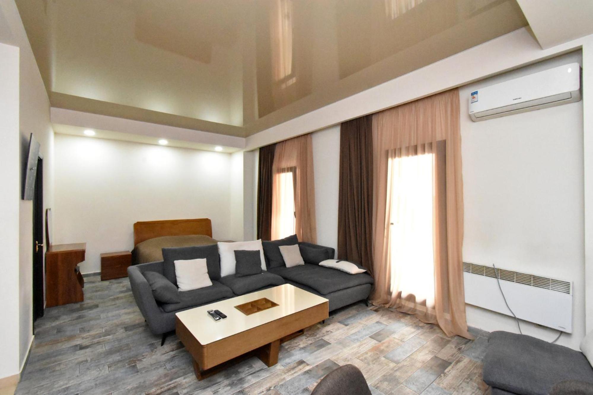 Yars Apartments Erévan Extérieur photo