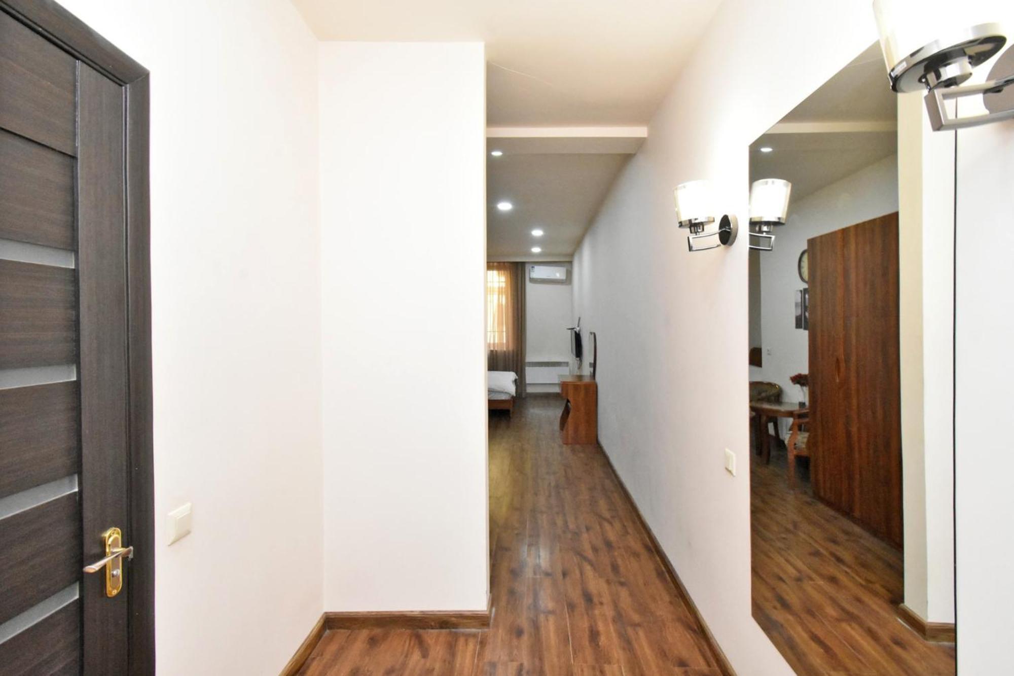Yars Apartments Erévan Extérieur photo